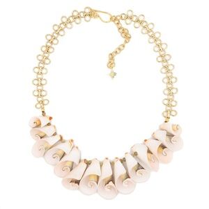 NWT Hazen + Co ✨MARA✨ Pink Shell Necklace